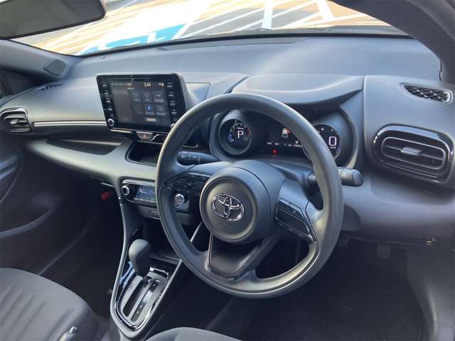 トヨタ ヤリス １．０ Ｇ R3年 (東海) 99