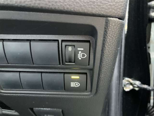 トヨタ ヤリス １．０ Ｇ R3年 (東海) 99