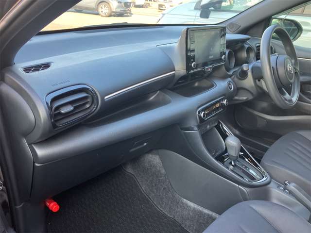 トヨタ ヤリス １．０ Ｇ R3年 (東海) 99