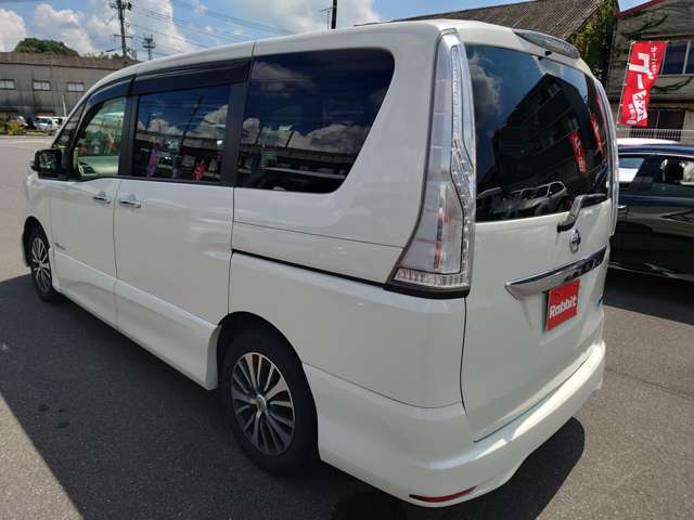 日産 セレナ ２．０ ハイウェイスター Ｓ－ＨＹＢＲＩＤ H26年 (中国) 99