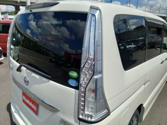 日産 セレナ ２．０ ハイウェイスター Ｓ－ＨＹＢＲＩＤ H26年 (中国) 99