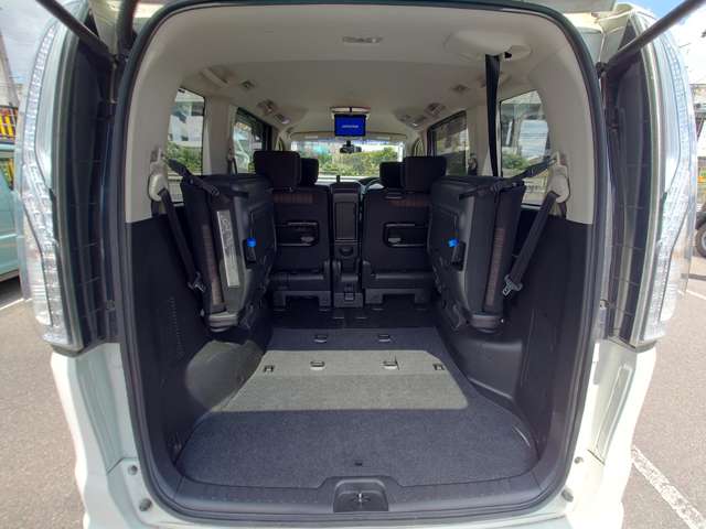 日産 セレナ ２．０ ハイウェイスター Ｓ－ＨＹＢＲＩＤ H26年 (中国) 99