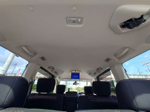 日産 セレナ ２．０ ハイウェイスター Ｓ－ＨＹＢＲＩＤ H26年 (中国) 99