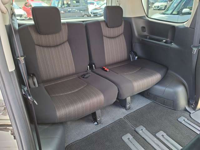 日産 セレナ ２．０ ハイウェイスター Ｓ－ＨＹＢＲＩＤ H26年 (中国) 99