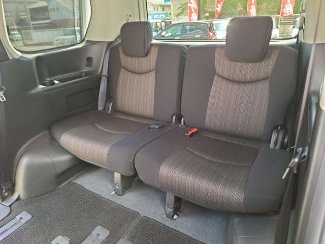 日産 セレナ ２．０ ハイウェイスター Ｓ－ＨＹＢＲＩＤ H26年 (中国) 99