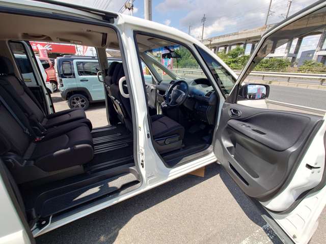 日産 セレナ ２．０ ハイウェイスター Ｓ－ＨＹＢＲＩＤ H26年 (中国) 99