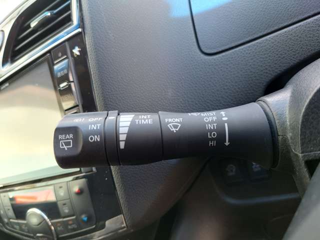 日産 セレナ ２．０ ハイウェイスター Ｓ－ＨＹＢＲＩＤ H26年 (中国) 99