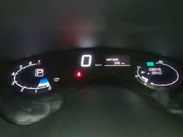 日産 セレナ ２．０ ハイウェイスター Ｓ－ＨＹＢＲＩＤ H26年 (中国) 99