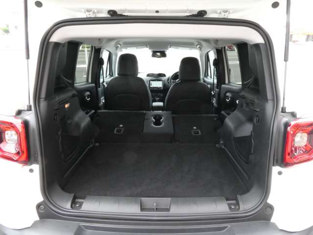 ジープ レネゲード リミテッド R2年 (関東) 99