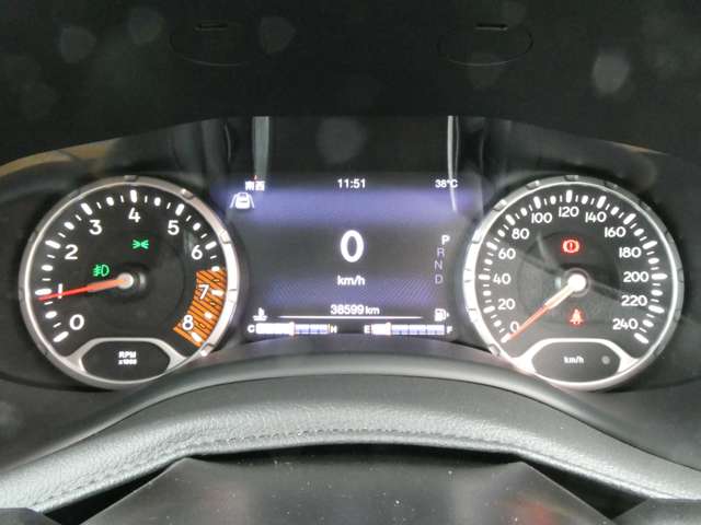 ジープ レネゲード リミテッド R2年 (関東) 99