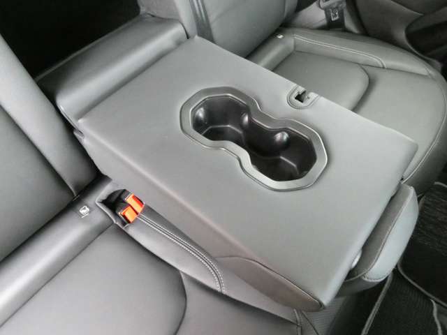 ジープ レネゲード リミテッド R2年 (関東) 99