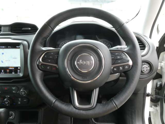 ジープ レネゲード リミテッド R2年 (関東) 99