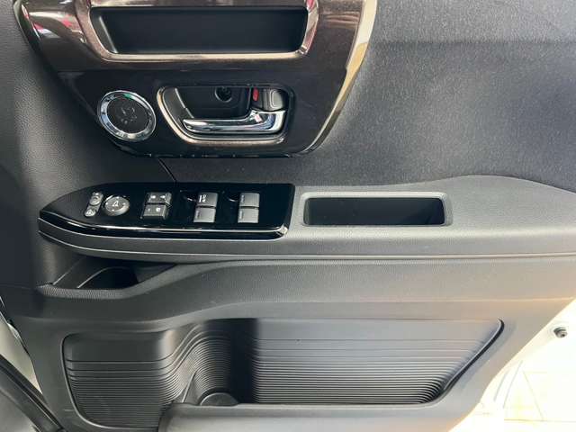 ホンダ Ｎ　ＢＯＸ カスタム ６６０ Ｇ Ｌ ホンダセンシング ４ＷＤ R2年 (北海道) 99