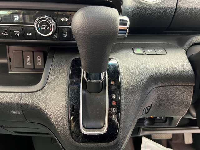 ホンダ Ｎ　ＢＯＸ カスタム ６６０ Ｇ Ｌ ホンダセンシング ４ＷＤ R2年 (北海道) 99