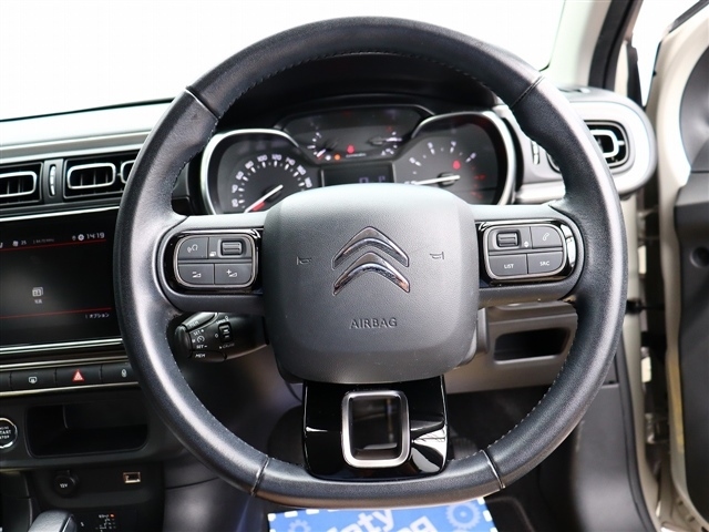 シトロエン Ｃ３ シャイン R1年 (関東) 99