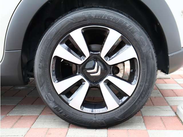 シトロエン Ｃ３ シャイン R1年 (関東) 99