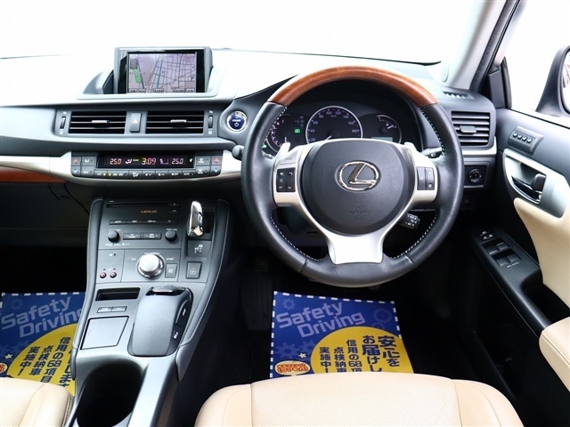 レクサス ＣＴ２００ｈ バージョンＬ H23年 (関東) 99