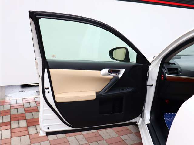 レクサス ＣＴ２００ｈ バージョンＬ H23年 (関東) 99