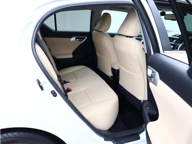 レクサス ＣＴ２００ｈ バージョンＬ H23年 (関東) 99