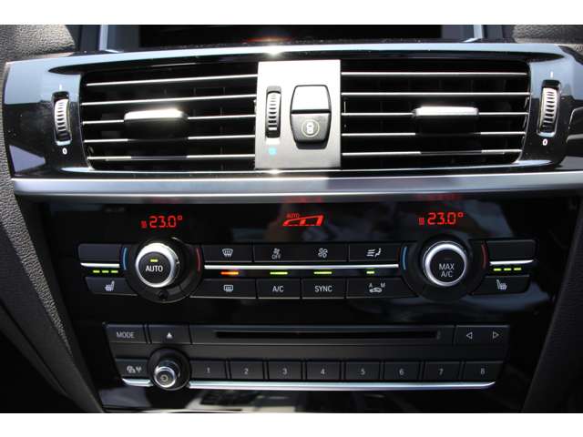 ＢＭＷ Ｘ３ セレブレーション エディション ブラックアウト ディーゼルターボ ４ＷＤ H28年 (関東) 99