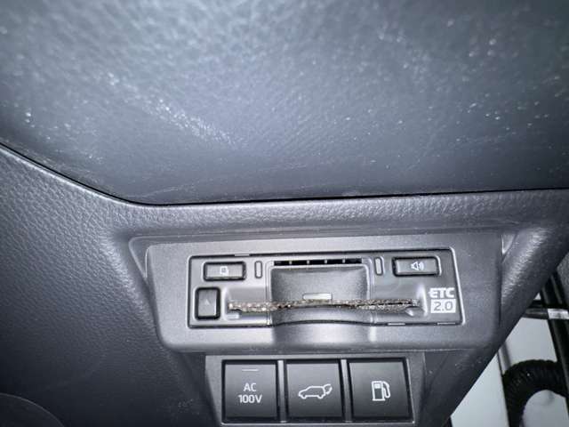 トヨタ プリウス ２．０ Ｚ R5年 (東北) 99