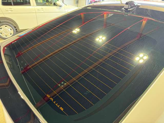 トヨタ プリウス ２．０ Ｚ R5年 (東北) 99