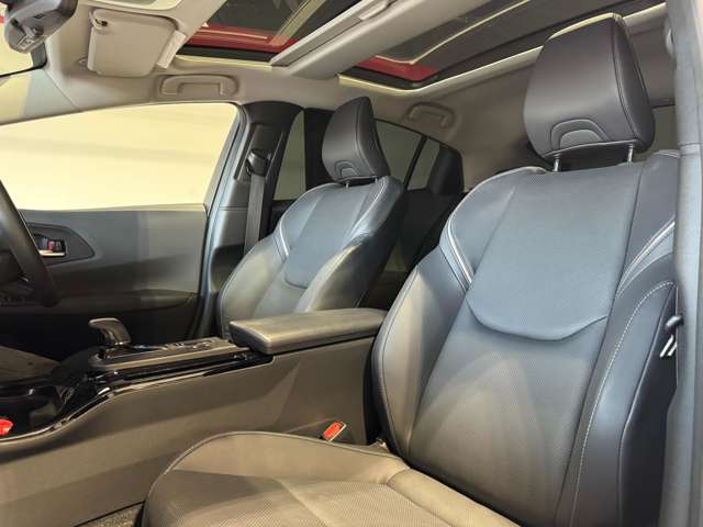 トヨタ プリウス ２．０ Ｚ R5年 (東北) 99