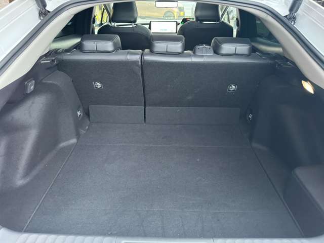 トヨタ プリウス ２．０ Ｚ R5年 (東北) 99