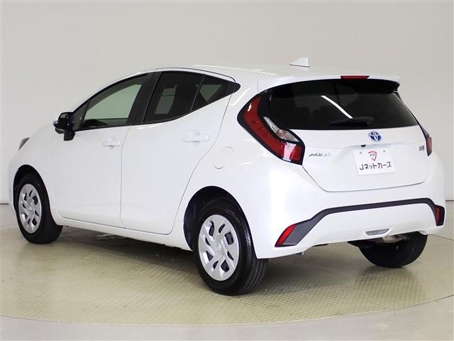 トヨタ アクア １．５ Ｘ R4年 (関東) 99