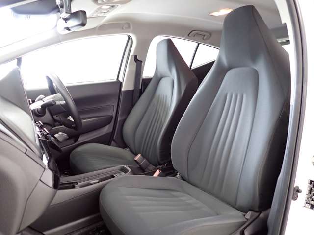 トヨタ アクア １．５ Ｘ R4年 (関東) 99