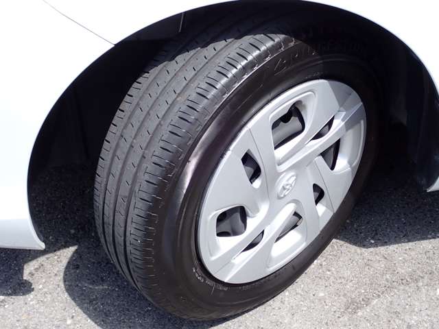 トヨタ アクア １．５ Ｘ R4年 (関東) 99