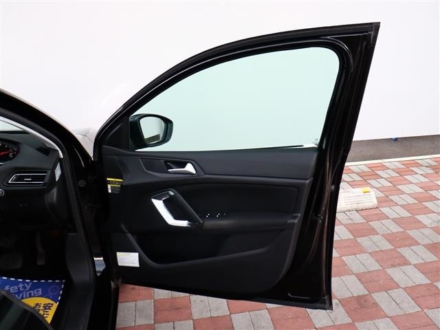 プジョー ３０８ＳＷ アリュール ブルーＨＤＩ ディーゼルターボ H29年 (関東) 99