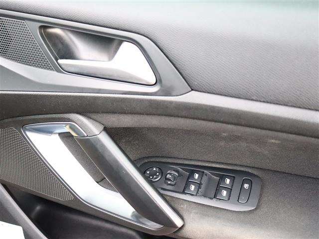 プジョー ３０８ＳＷ アリュール ブルーＨＤＩ ディーゼルターボ H29年 (関東) 99