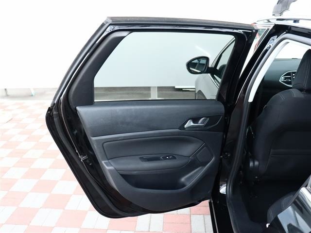 プジョー ３０８ＳＷ アリュール ブルーＨＤＩ ディーゼルターボ H29年 (関東) 99