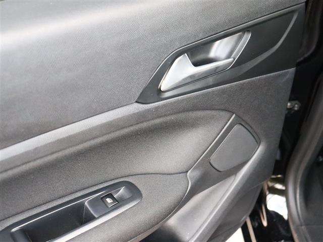 プジョー ３０８ＳＷ アリュール ブルーＨＤＩ ディーゼルターボ H29年 (関東) 99