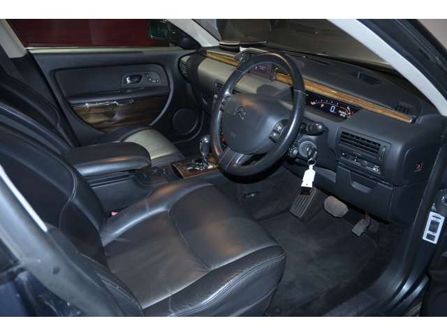 シトロエン Ｃ６ エクスクルーシブ H27年 (関東) 99