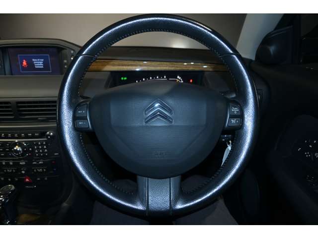 シトロエン Ｃ６ エクスクルーシブ H27年 (関東) 99