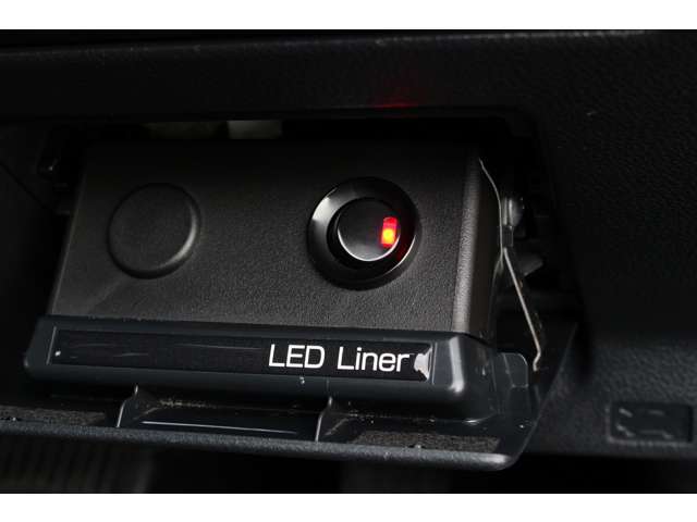 スバル インプレッサスポーツ ２．０ｉ−Ｌ　アイサイト H29年 (関東) 99