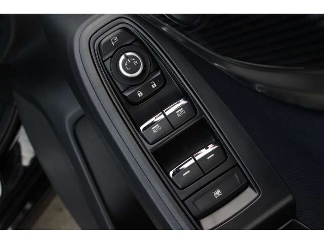 スバル インプレッサスポーツ ２．０ｉ−Ｌ　アイサイト H29年 (関東) 99