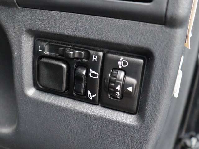 スズキ ジムニー ６６０ ランドベンチャー ４ＷＤ H27年 (中国) 99