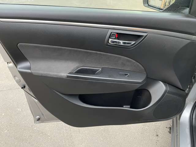 スズキ スイフト １．２ スタイル ４ＷＤ H27年 (北海道) 99