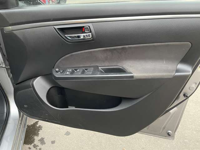 スズキ スイフト １．２ スタイル ４ＷＤ H27年 (北海道) 99