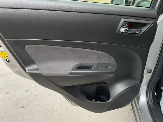 スズキ スイフト １．２ スタイル ４ＷＤ H27年 (北海道) 99