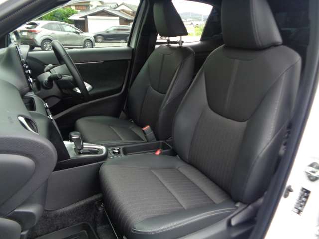 トヨタ ヤリスクロス １．５ Ｚ ４ＷＤ R4年 (中国) 99