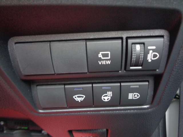 トヨタ ヤリスクロス １．５ Ｚ ４ＷＤ R4年 (中国) 99