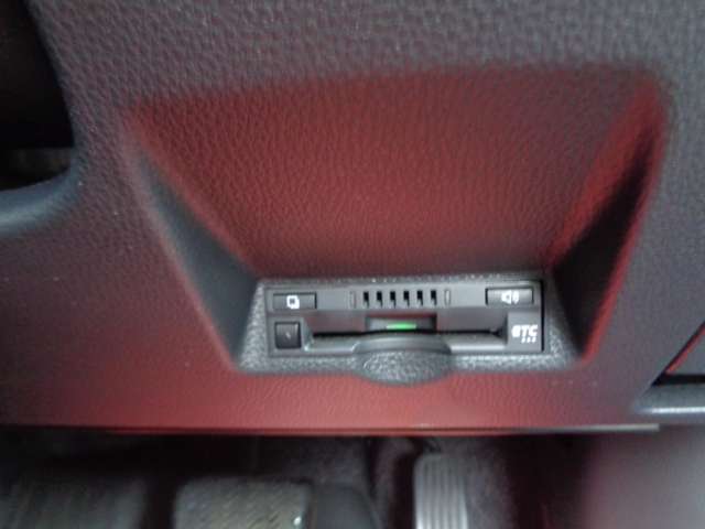 トヨタ ヤリスクロス １．５ Ｚ ４ＷＤ R4年 (中国) 99