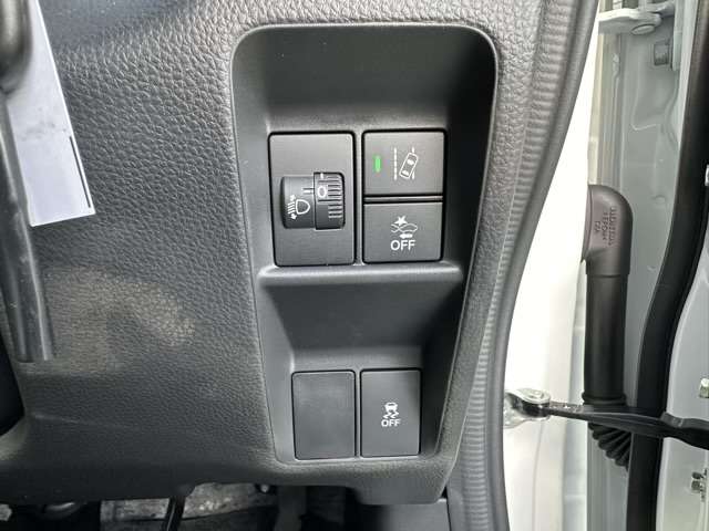 ホンダ Ｎ−ＶＡＮ ６６０ Ｌ ４ＷＤ R6年 (東海) 99