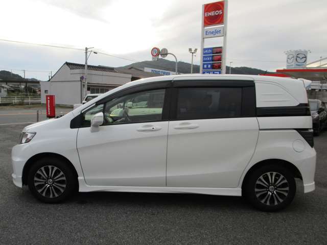 ホンダ フリードスパイク １．５ Ｇ エアロ H27年 (中国) 99