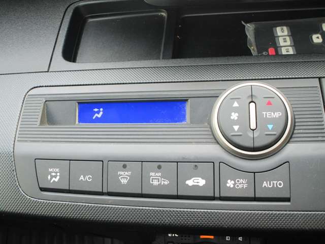 ホンダ フリードスパイク １．５ Ｇ エアロ H27年 (中国) 99