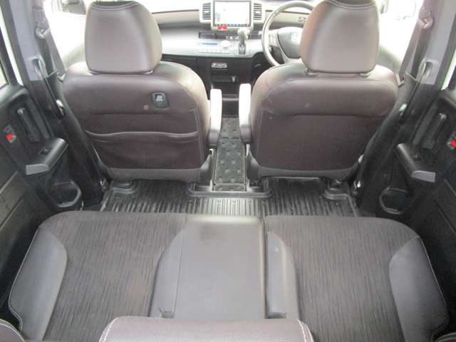 ホンダ フリードスパイク １．５ Ｇ エアロ H27年 (中国) 99